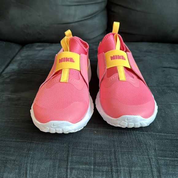 Nike runners - EU40 - 7Y - women’s 9​ - Picture 2 of 8